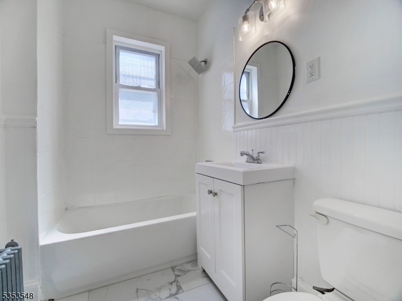 Elmwood - Residential Income