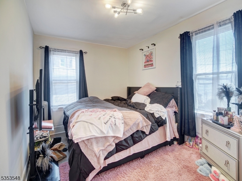 Elmwood - Residential Income