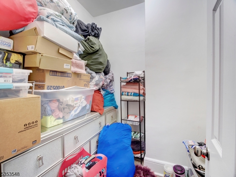 Elmwood - Residential Income