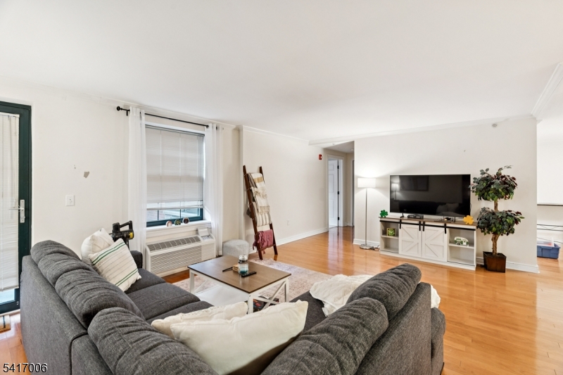 Vail Commons - Residential Lease