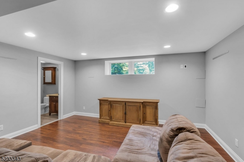 Rolling Hill - Residential