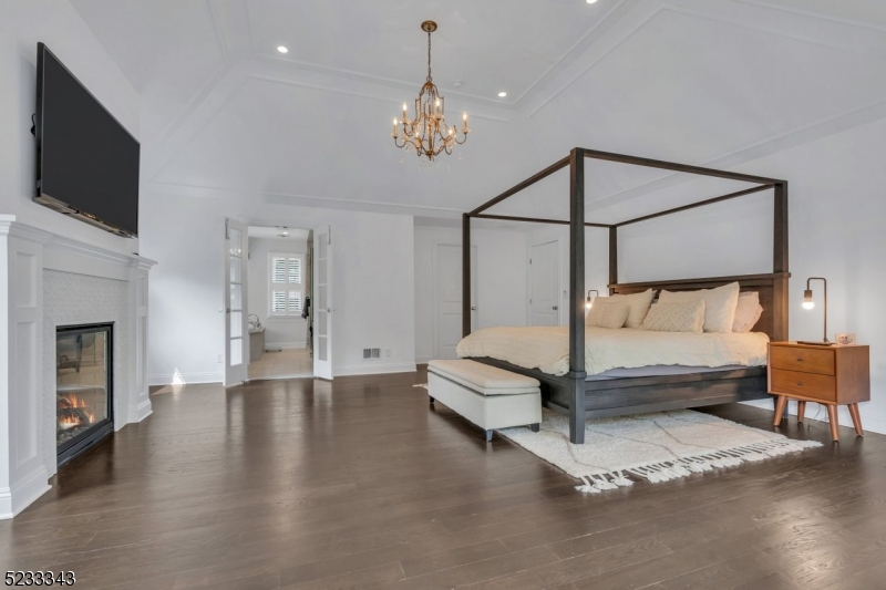 Rolling Hill - Residential