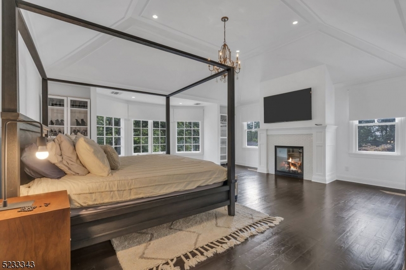 Rolling Hill - Residential