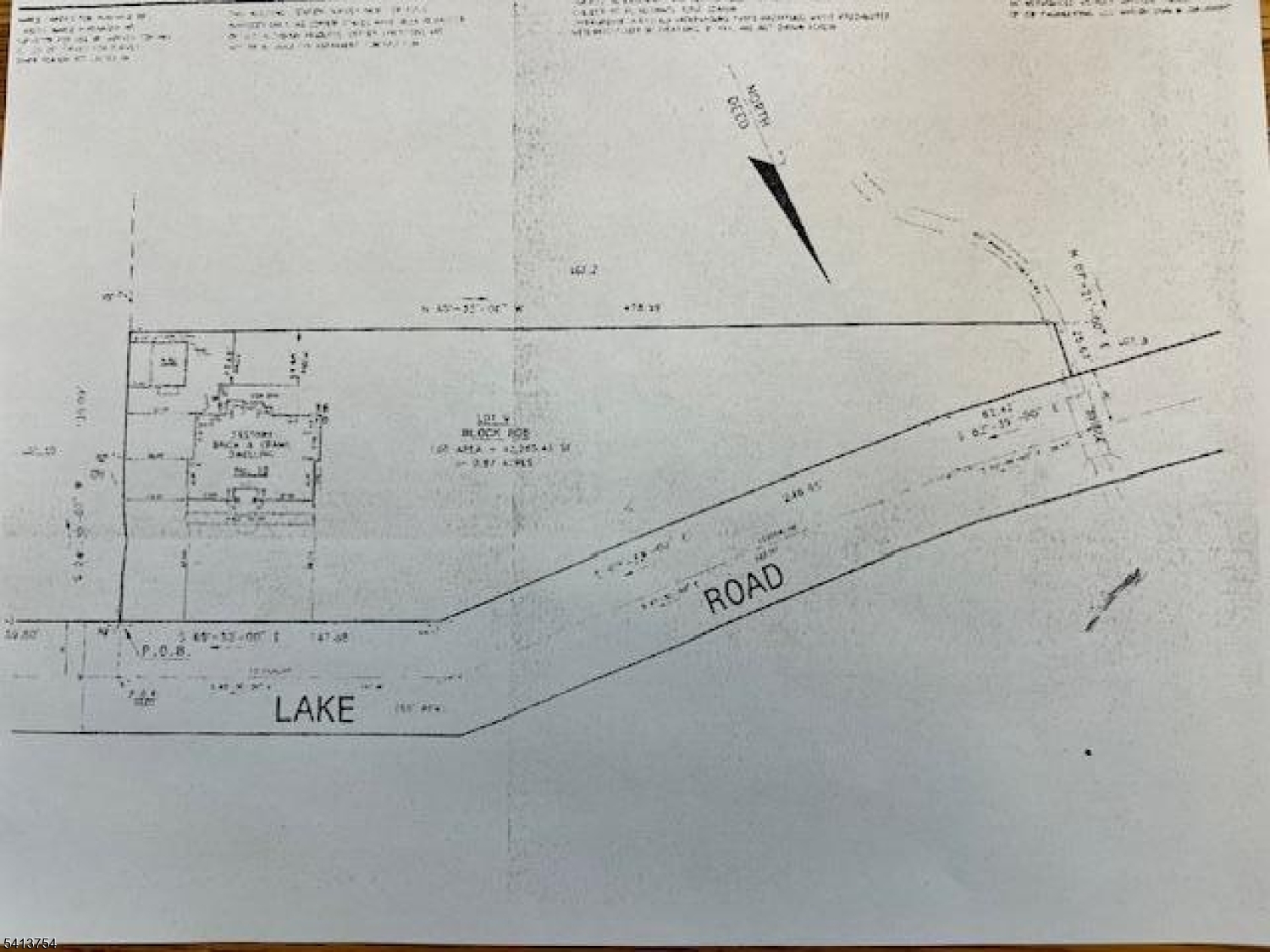 Main image without alt text