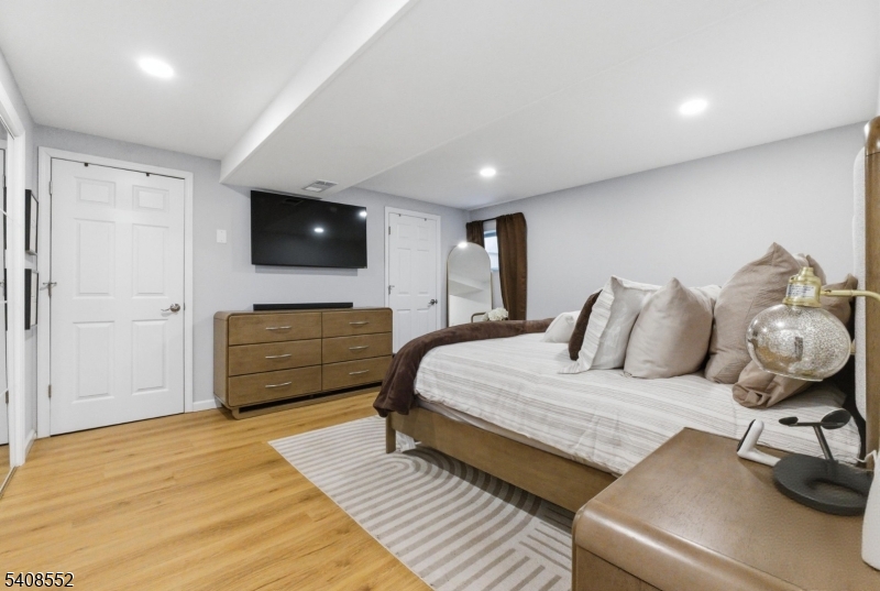 Silver Lake - Residential