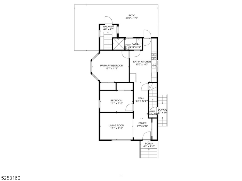 Main image without alt text