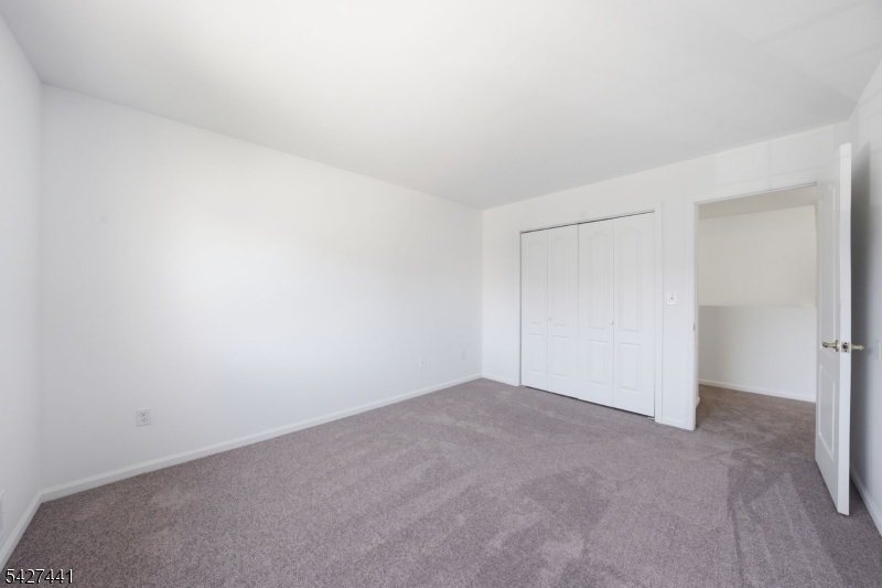 Deer Hill Village - Residential Lease