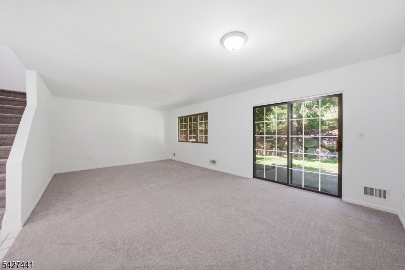 Deer Hill Village - Residential Lease