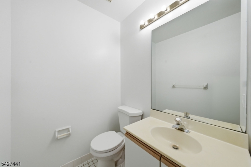 Deer Hill Village - Residential Lease