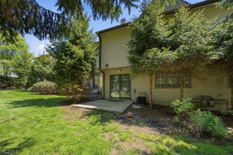 Deer Hill Village - Residential Lease