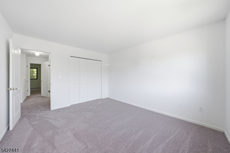 Deer Hill Village - Residential Lease