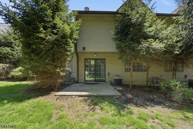 Deer Hill Village - Residential Lease