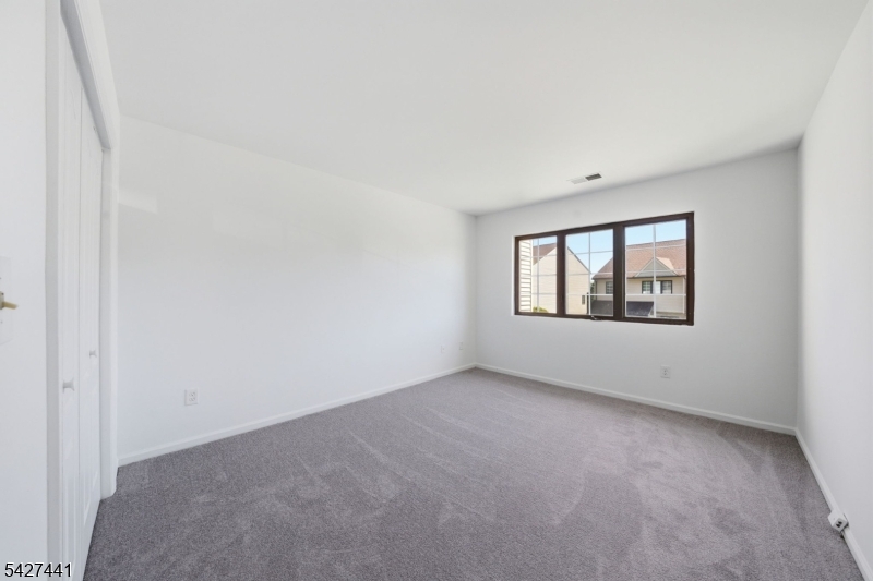 Deer Hill Village - Residential Lease