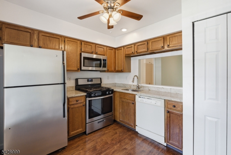 Colonnade at Quail Brook - Residential