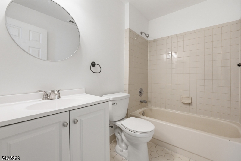 Colonnade at Quail Brook - Residential