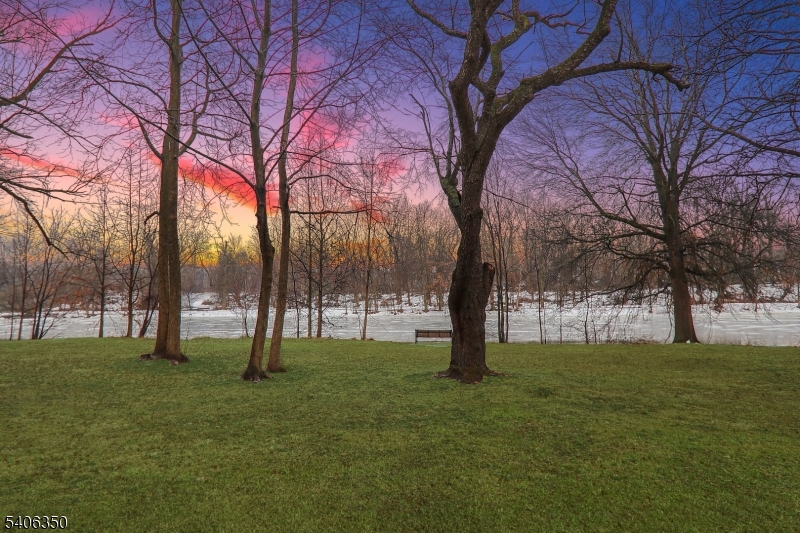 Munsee Pond - Residential