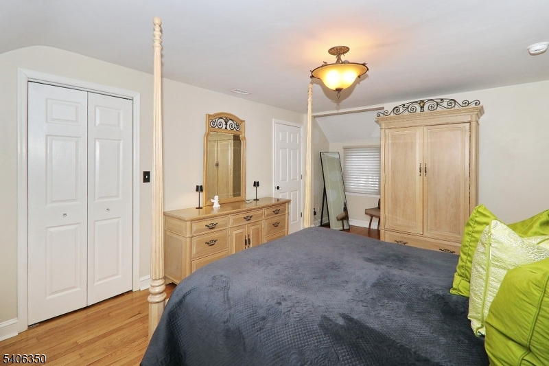 Munsee Pond - Residential