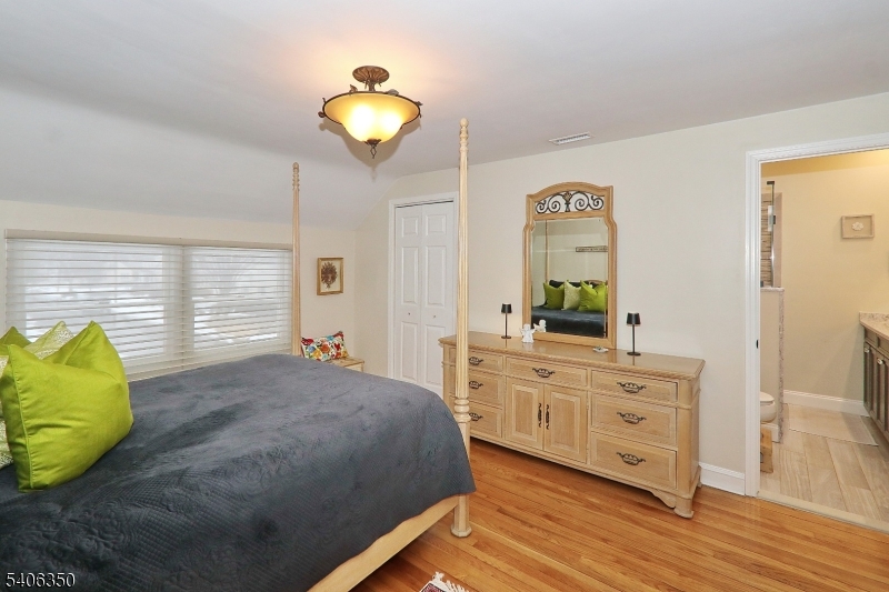 Munsee Pond - Residential