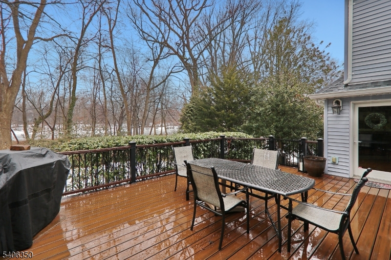 Munsee Pond - Residential