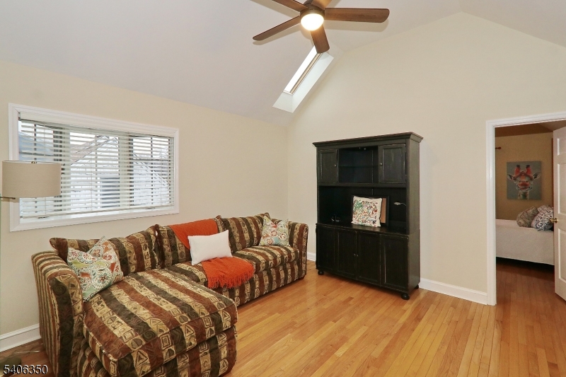 Munsee Pond - Residential