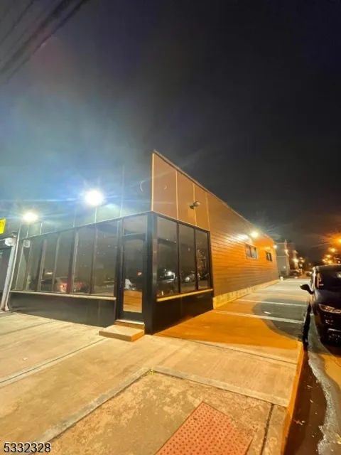 MLS: 3941052