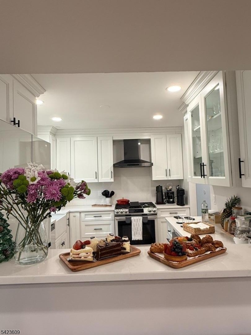 CASTLE RIDGE - Residential Lease