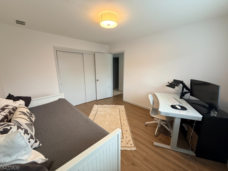 CASTLE RIDGE - Residential Lease