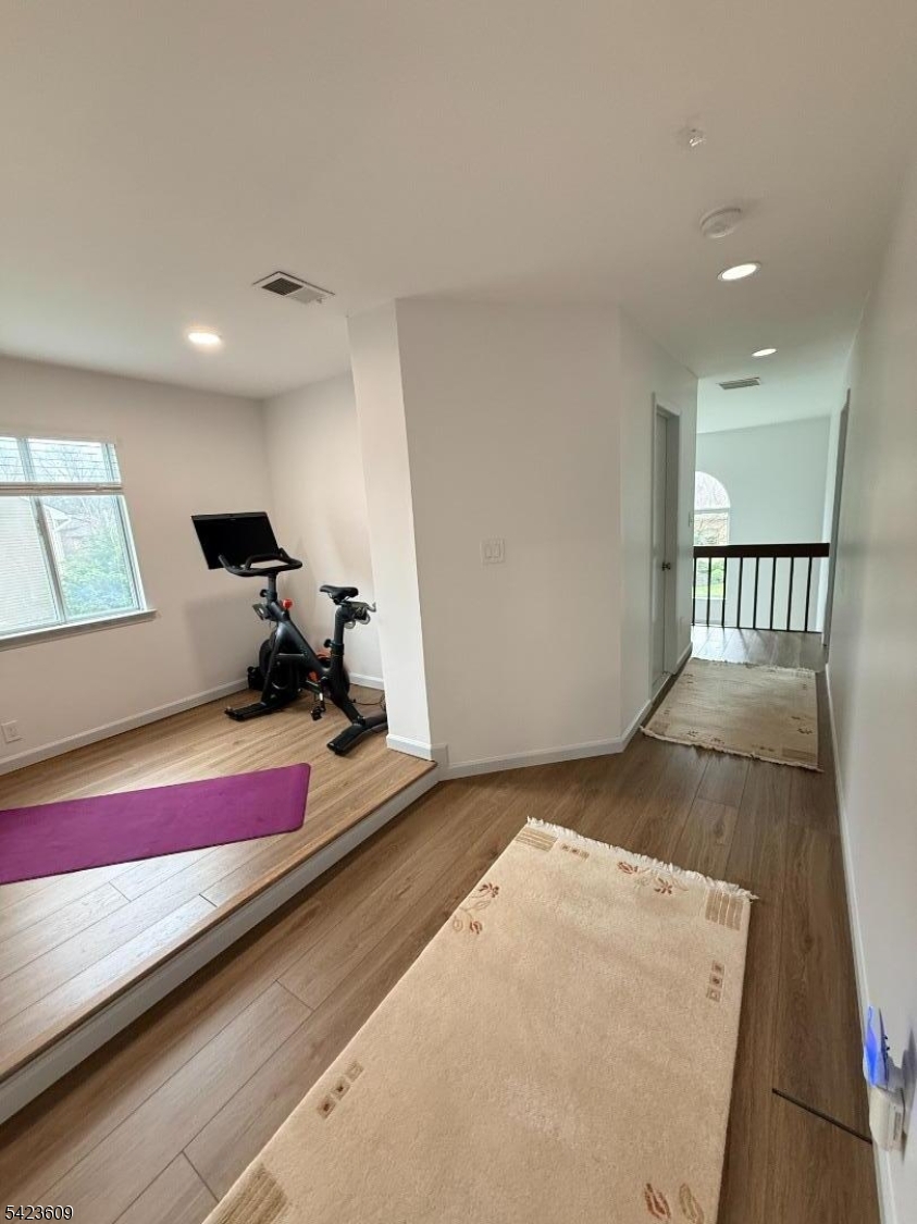 CASTLE RIDGE - Residential Lease