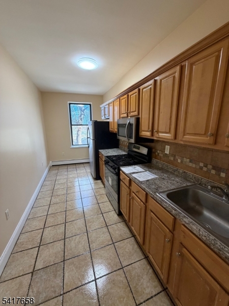 Parc West Condominium Assoc - Residential