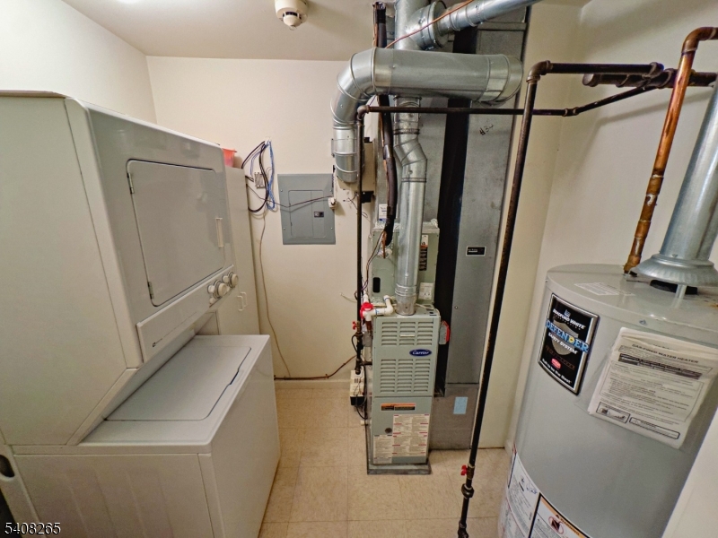 Chanda Arms - Residential