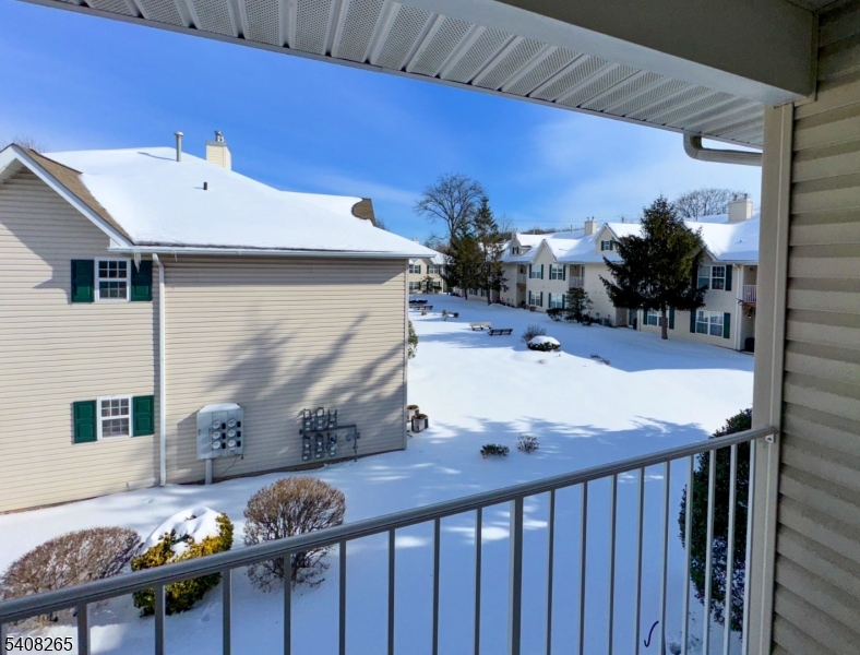 Chanda Arms - Residential