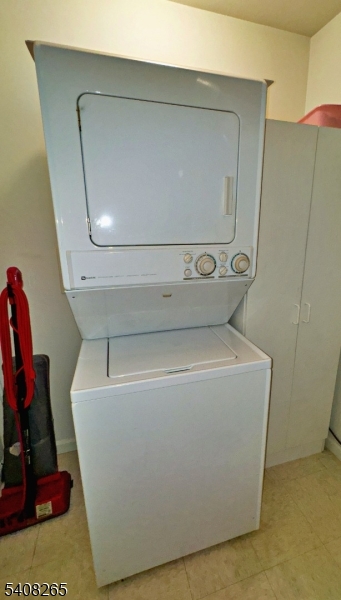 Chanda Arms - Residential