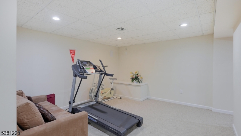 Rolling Hills - Residential