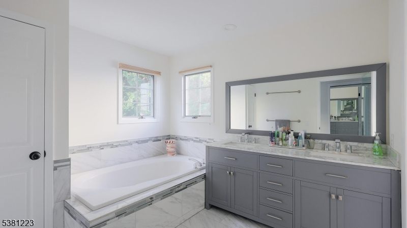 Rolling Hills - Residential