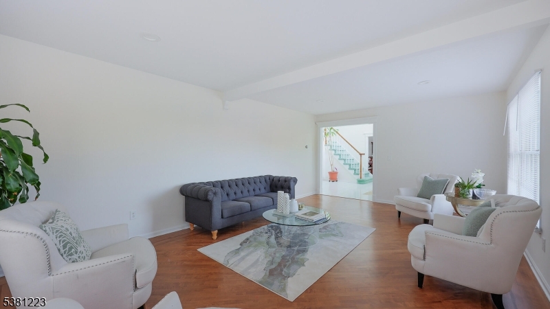 Rolling Hills - Residential