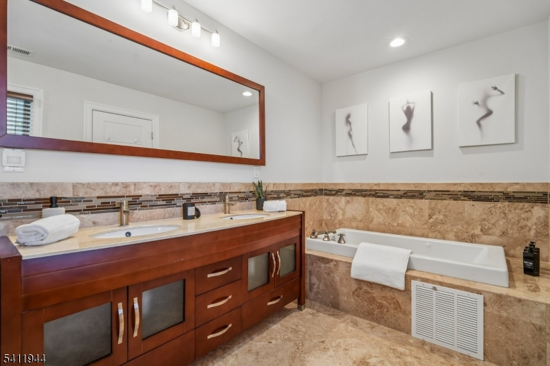 Warren Point - Residential