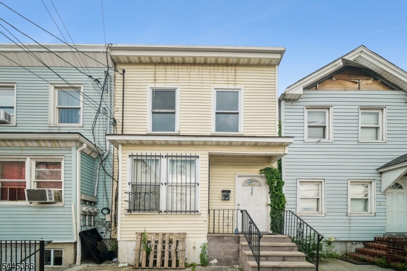 Photo 1 of 20 — 222 Astor St, Newark City, NJ 07114