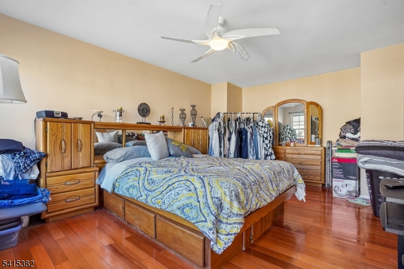 Renaissance - Residential