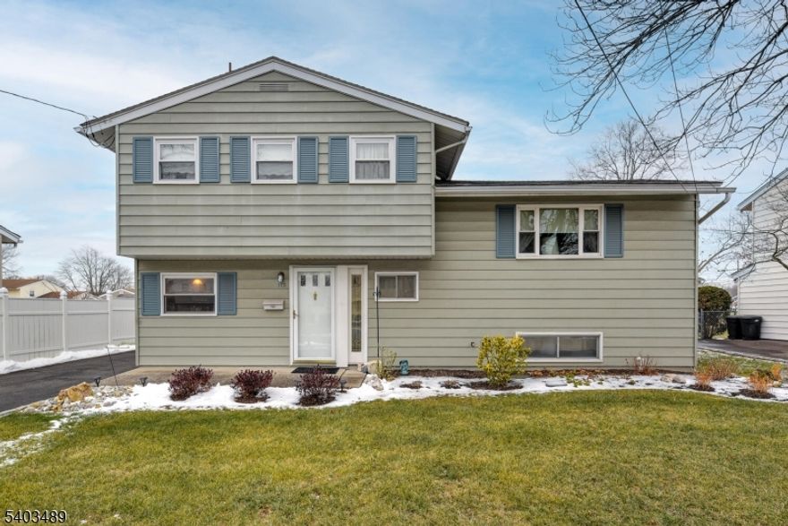 Charming 3 bedroom, Split Level home set in a fantastic and very convenient neighborhood to many attractions, parks, schools, shopping, mass transit, etc.New HVAC system 2025, Updated washer/dryer/refrigerator, and plumbing fixtures. Beautiful Kitchen with granite counters. 150 amps service. Professionally landscaped.Hardwood floors under some of the carpeting.