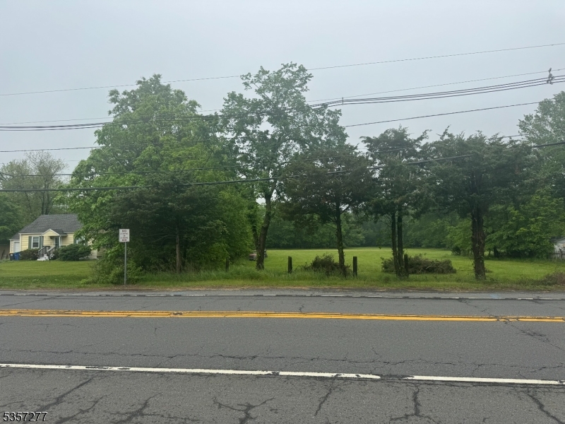 Heavily traveled state hwy - Land