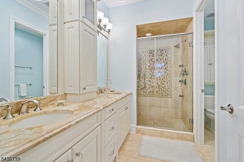 North Summit - Residential