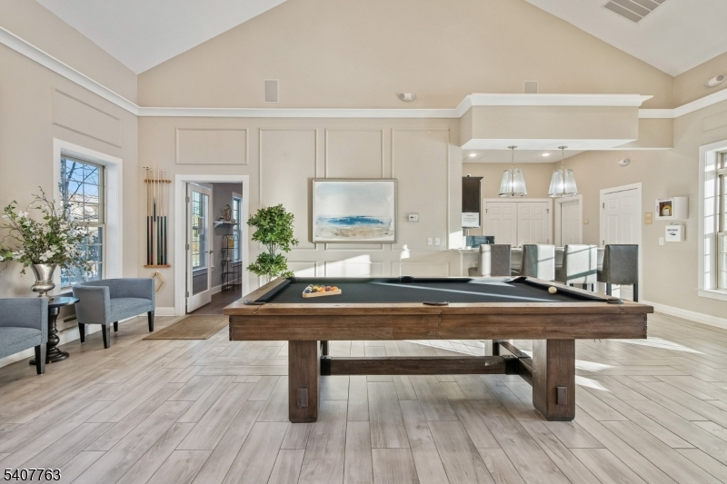 Kensington Square - Residential