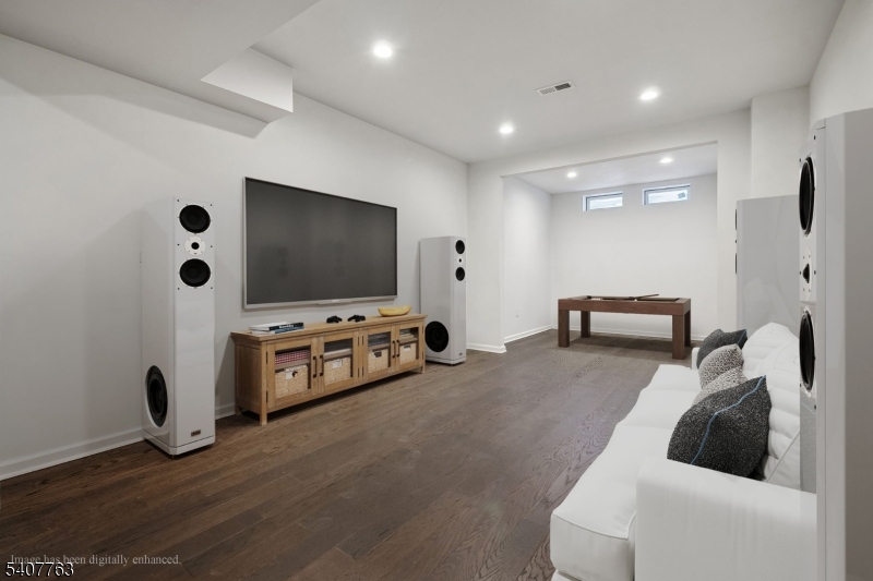 Kensington Square - Residential