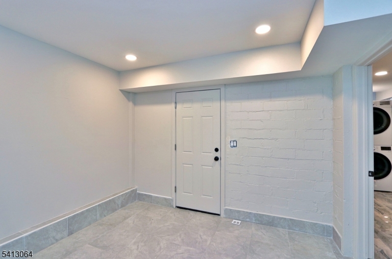 Nolans Point - Residential Lease