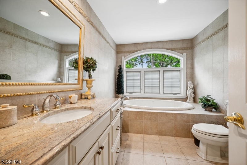 Back Oak Estates - Residential