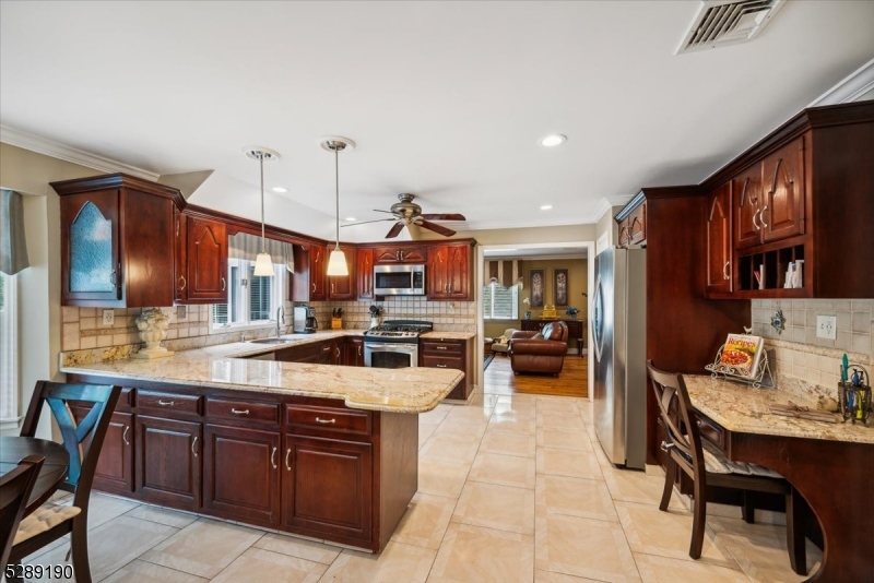 Back Oak Estates - Residential