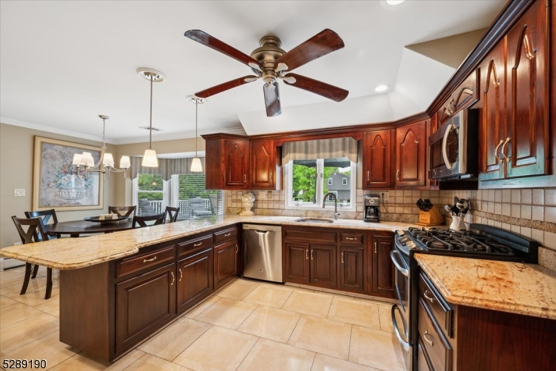 Back Oak Estates - Residential