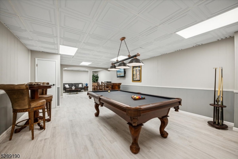 Back Oak Estates - Residential