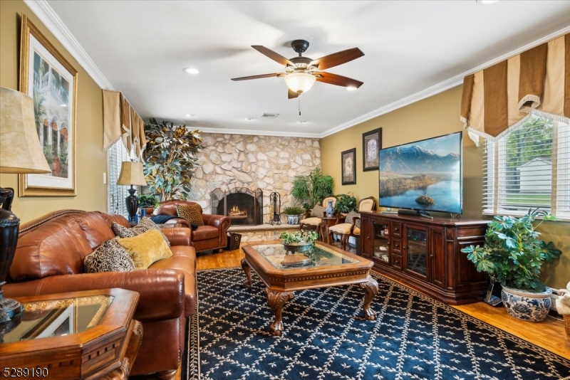 Back Oak Estates - Residential