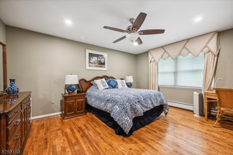 Back Oak Estates - Residential